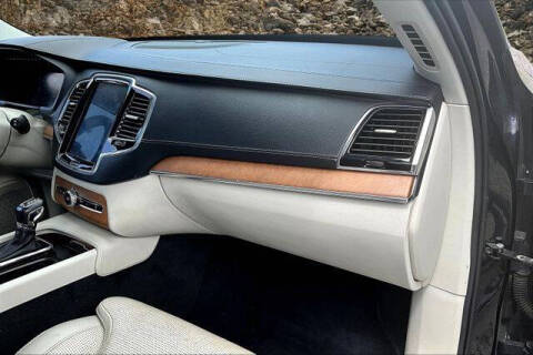 2019 Volvo XC90 T6 Inscription