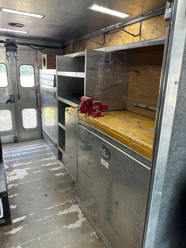 2016 Freightliner MT45 Chassis