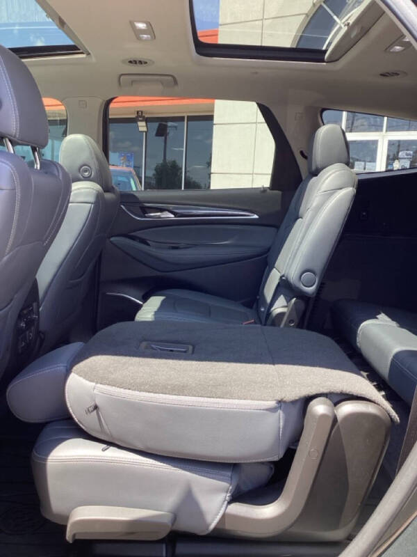 2020 Buick Enclave Essence