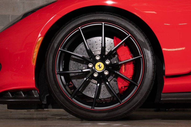 2022 Ferrari 812 Competizione