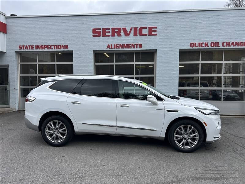 2023 Buick Enclave Premium