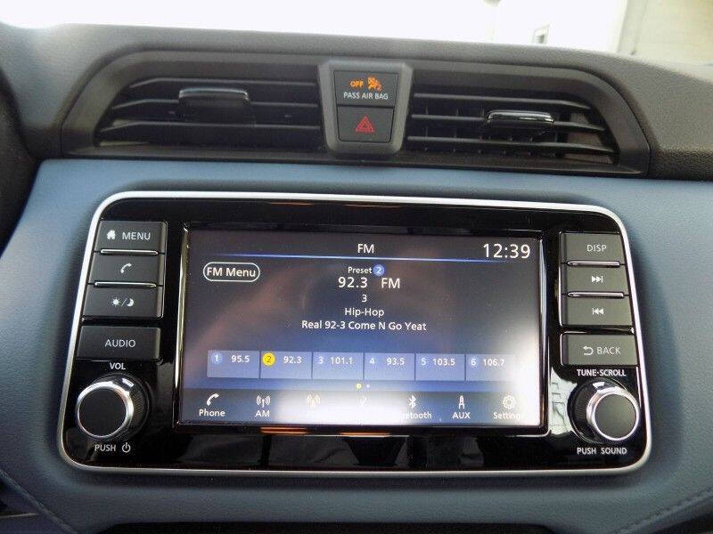 2023 Nissan Versa SV