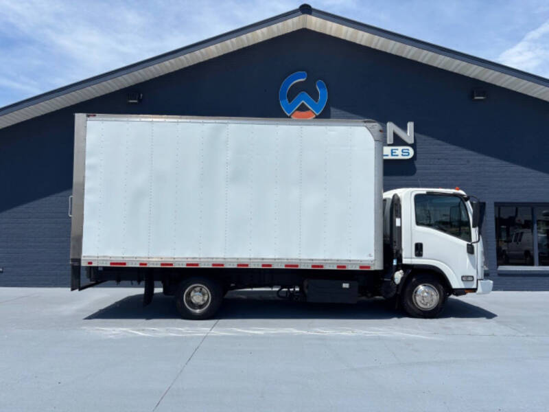 2018 Isuzu NPR Box Van