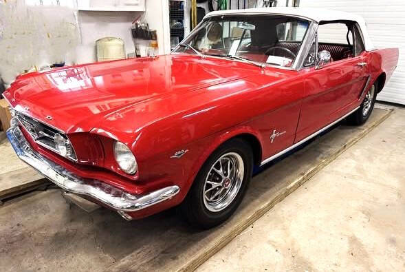 1965 Ford Mustang 2