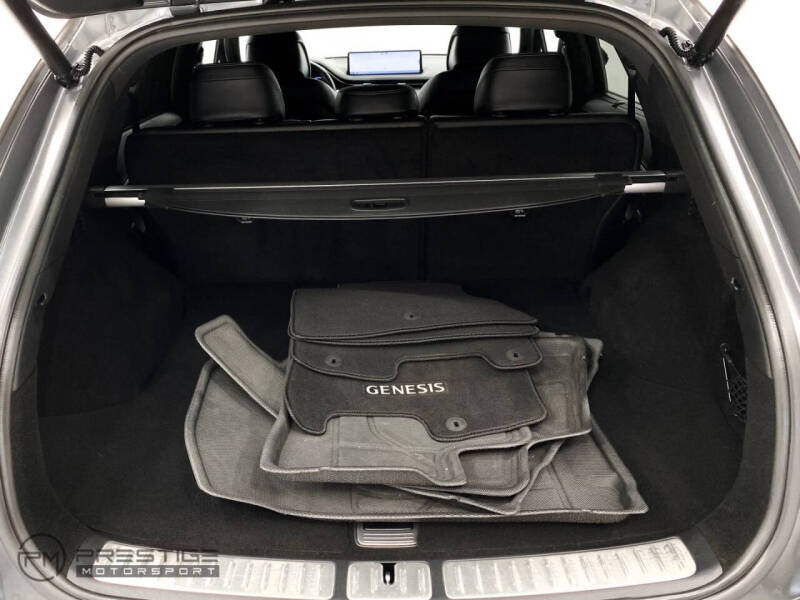 2023 Genesis GV70 2.5T Standard