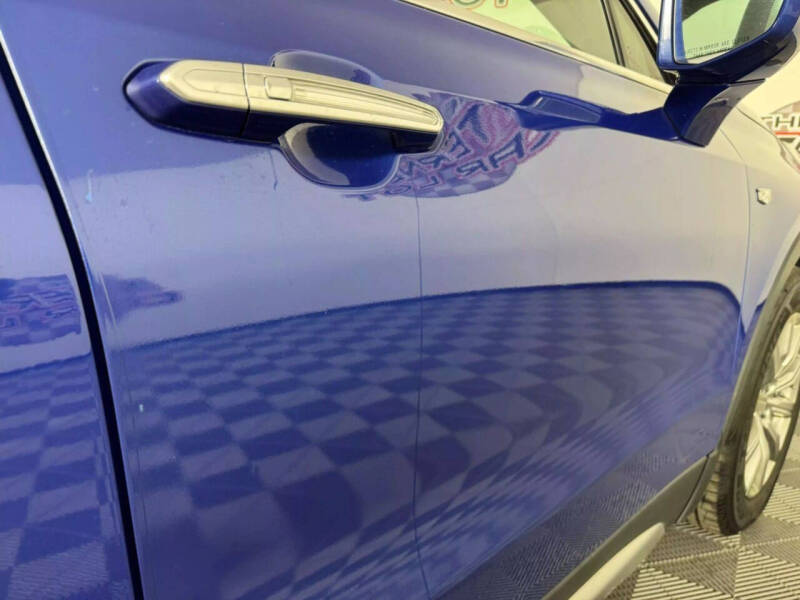 2021 Cadillac XT4 Premium Luxury