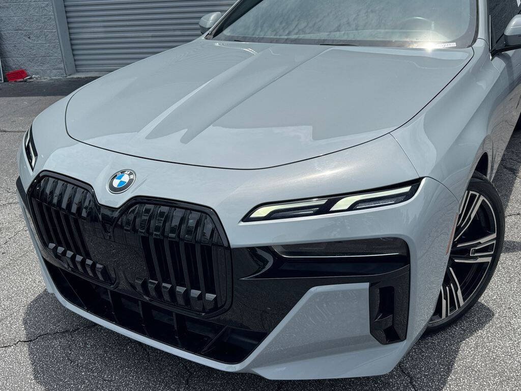 Lt. Gray 2023 BMW 7 Series 740i 740i 4dr Sedan 2
