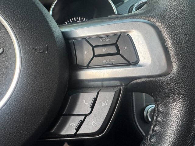 2017 Ford Mustang V6