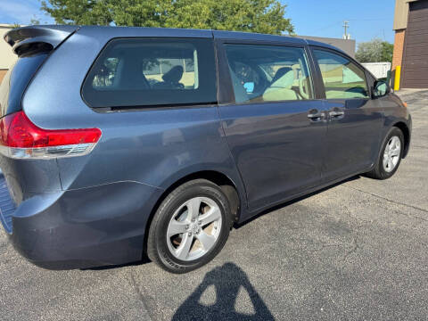 2014 Toyota Sienna L 7-Passenger