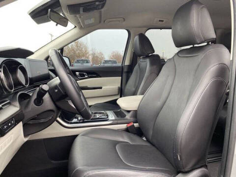 2022 Kia Carnival EX