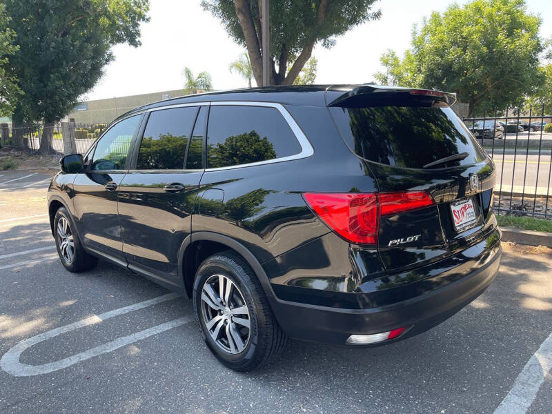 2017 Honda Pilot EX