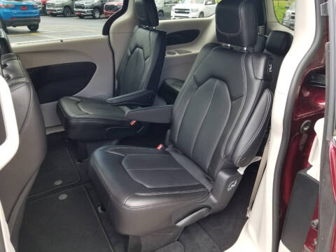 2023 Chrysler Pacifica Touring L