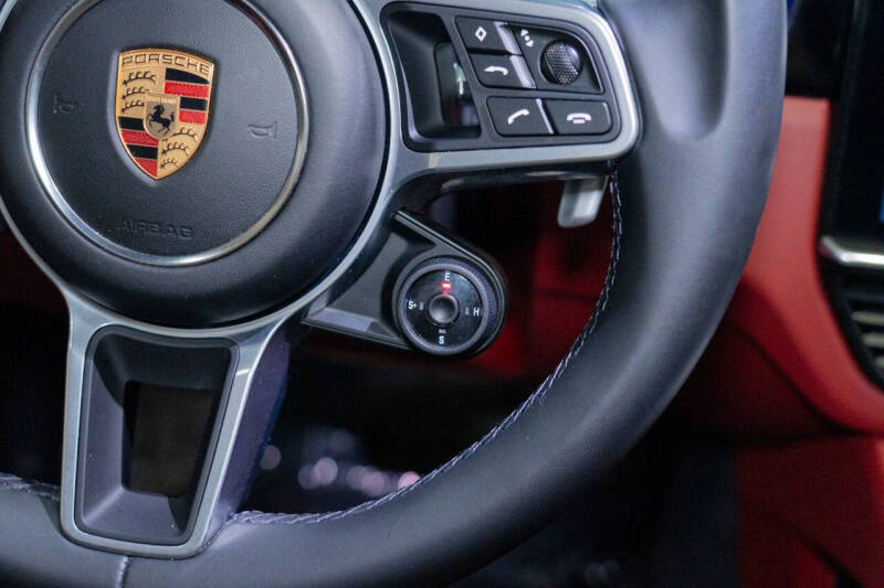 2022 Porsche Cayenne E-Hybrid