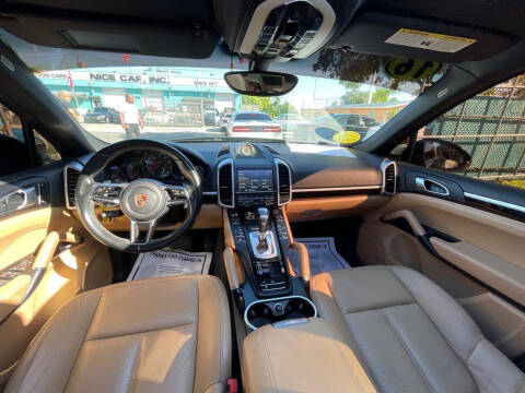 2016 Porsche Cayenne