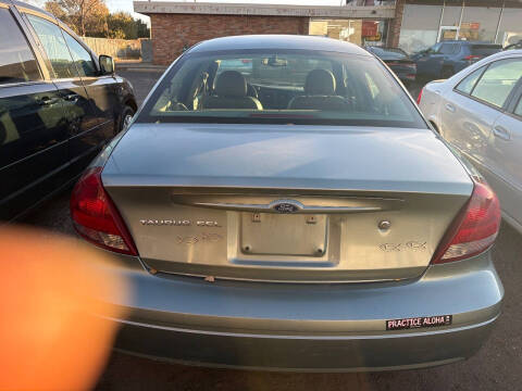2005 Ford Taurus SEL