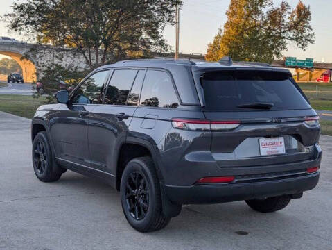 2025 Jeep Grand Cherokee Altitude