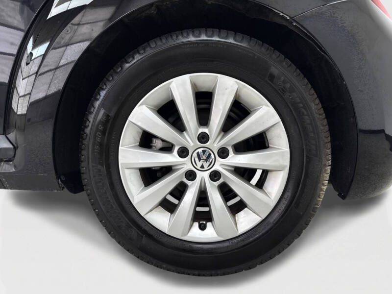 2018 Volkswagen Beetle 2.0T S
