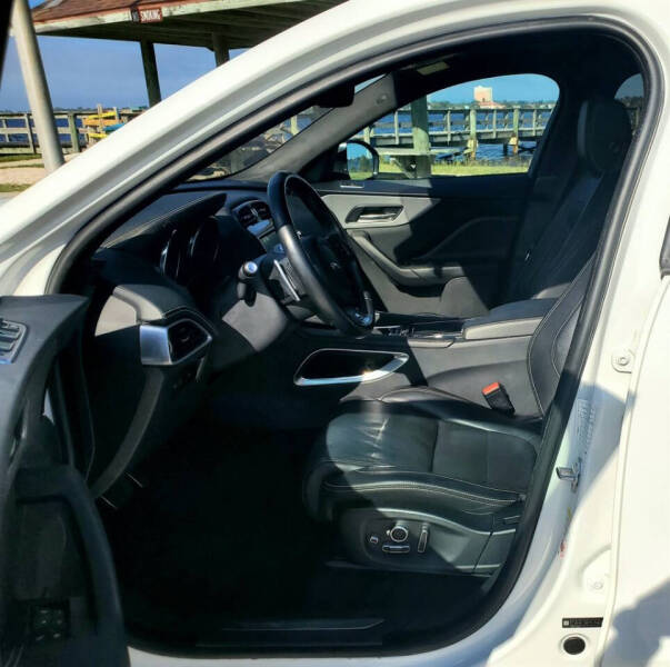 2019 Jaguar F-PACE S