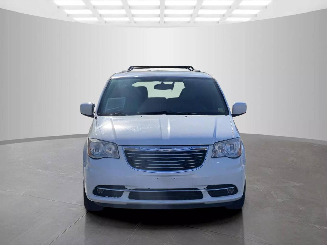 2013 Chrysler Town and Country for sale at Used Cars Toledo in Oregon, OH