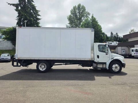 2009 Freightliner M2 106