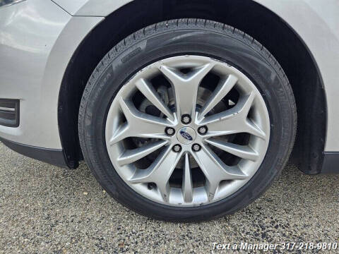 2017 Ford Taurus Limited