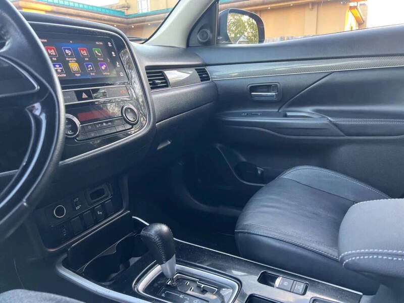 2019 Mitsubishi Outlander SEL