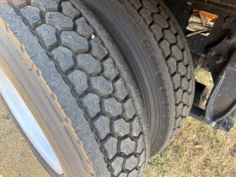 2014 Freightliner M2 106