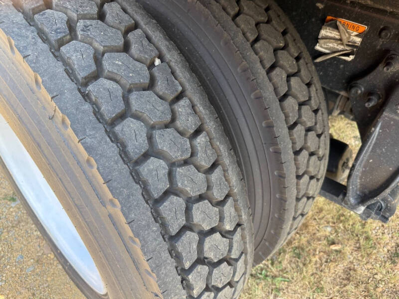 2014 Freightliner M2 106