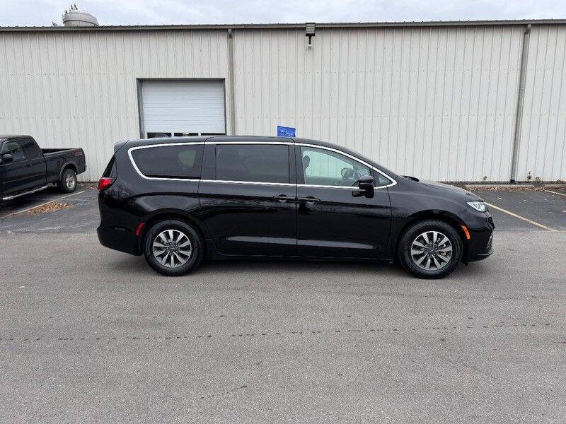 2024 Chrysler Pacifica Plug-In Hybrid