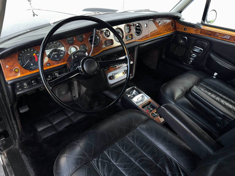 1975 Rolls-Royce Corniche