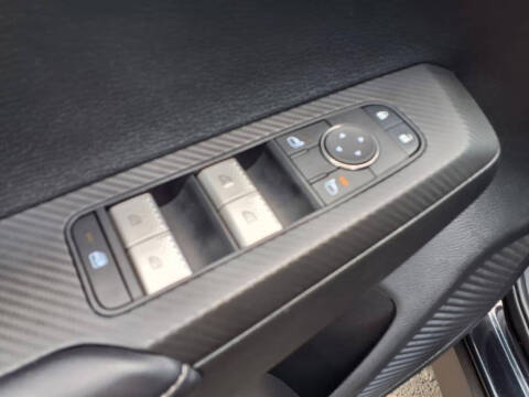 2024 Mitsubishi Outlander ES