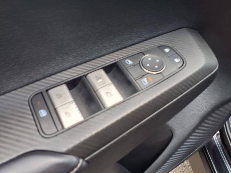 2024 Mitsubishi Outlander ES