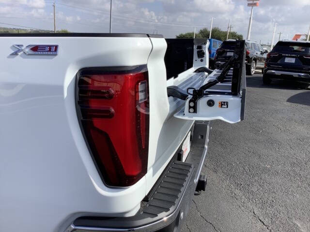 2025 GMC Sierra 3500HD