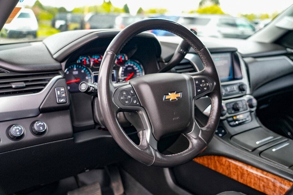 2020 Chevrolet Tahoe for sale at Auto Destination in Puyallup, WA