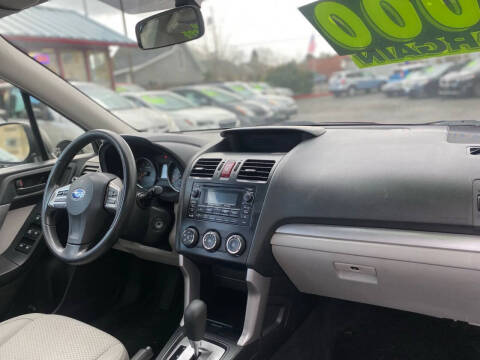 2014 Subaru Forester 2.5i