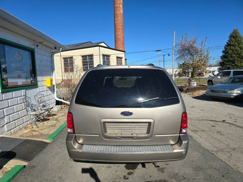 2004 Ford Freestar SE