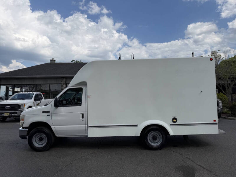 2015 Ford E-Series E-350 SD