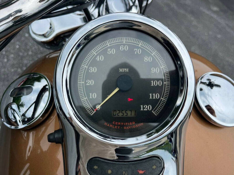 2001 Harley-Davidson FXSTD