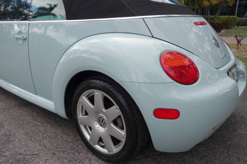 2003 Volkswagen New Beetle Convertible GLS