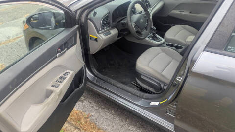 2018 Hyundai Elantra SE