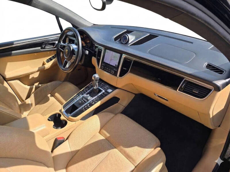 2017 Porsche Macan