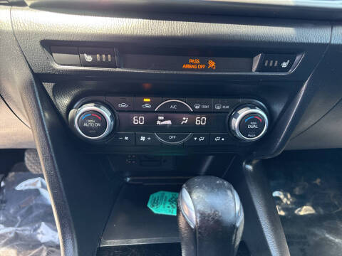 2017 Mazda MAZDA3 Touring