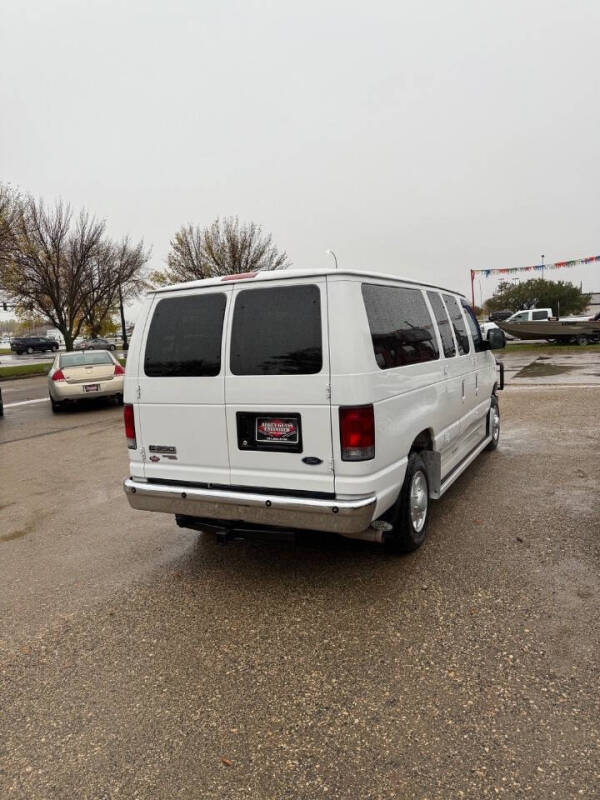 2008 Ford E-Series E-350 SD XLT