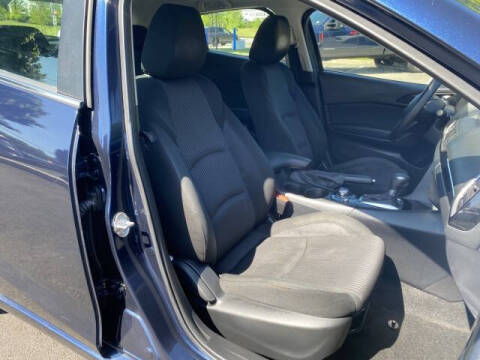 2015 Mazda MAZDA3 i Touring