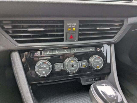 2023 Volkswagen Jetta SE