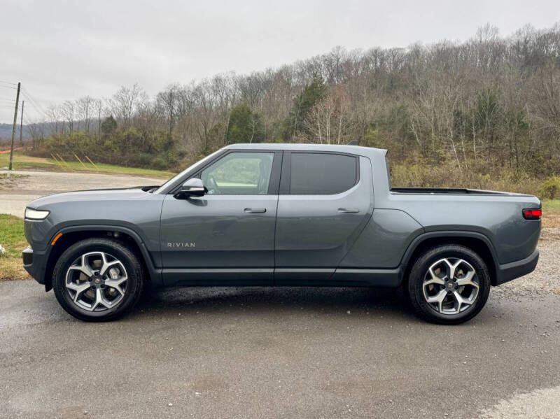 2024 Rivian R1T Adventure