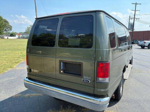 2002 Ford E-Series