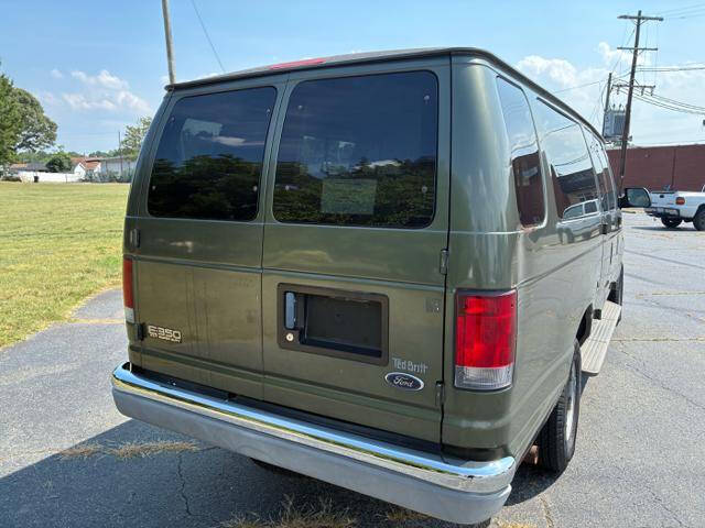 2002 Ford E-Series