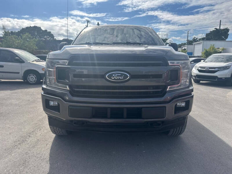 2018 Ford F-150 XLT photo 8