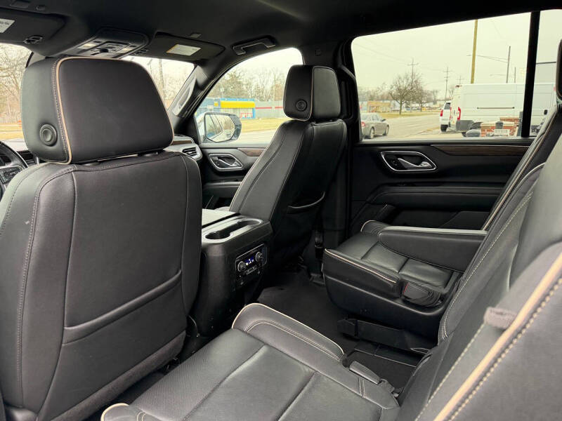 2023 Chevrolet Suburban Premier